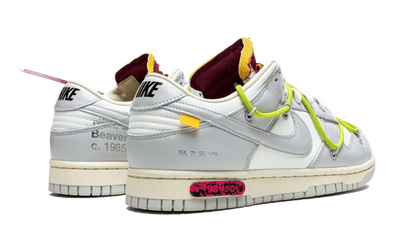 Nike® x Off-White® Dunk Low lot 8